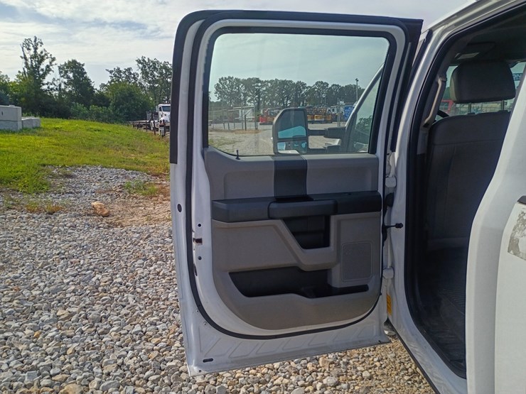 2018-ford-f350-image-63