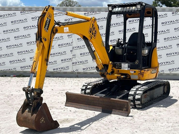 2005-jcb-8032-zts-image-1