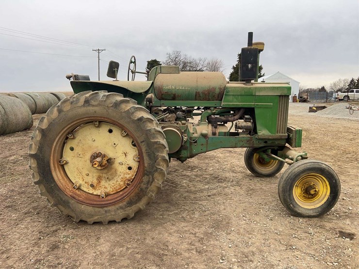 john-deere-70-image-6