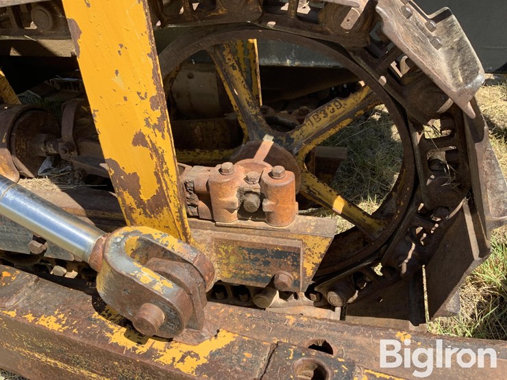 1947-caterpillar-d2-image-14