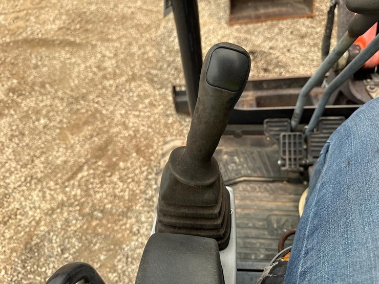 2016-kubota-u35-4-image-24