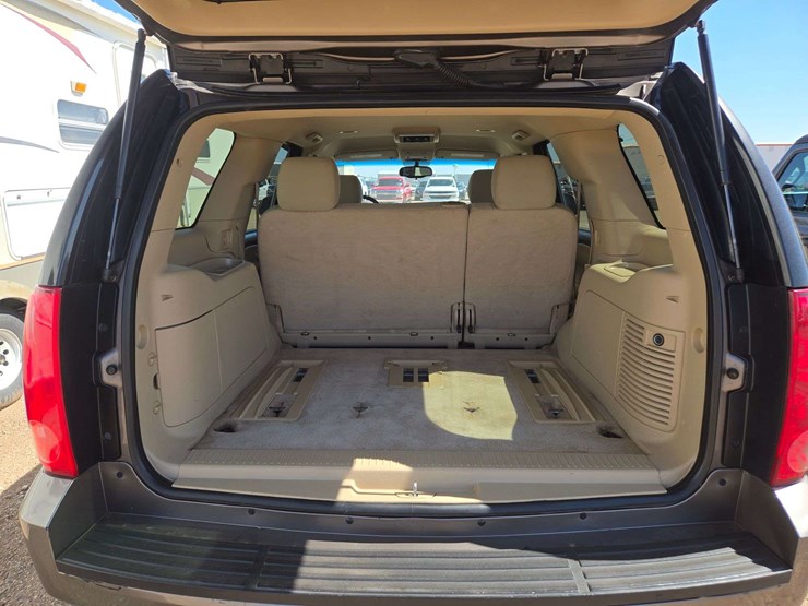 2013-gmc-yukon-image-10