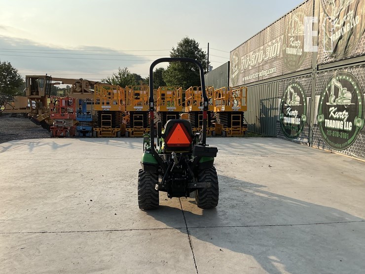 2018-john-deere-1025r-image-3