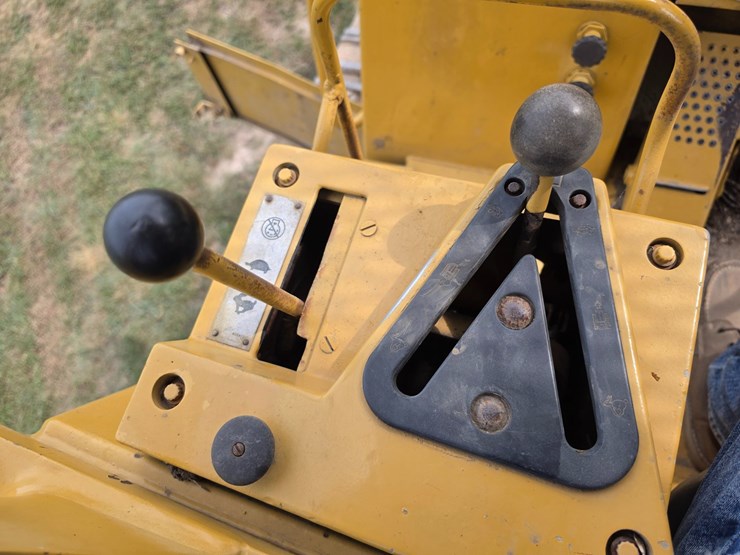 1983-caterpillar-973-image-79
