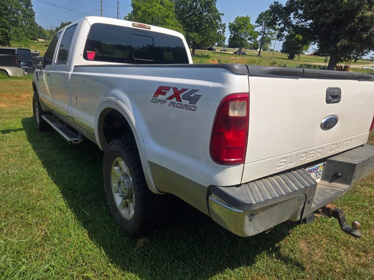 2010-ford-f350-image-8