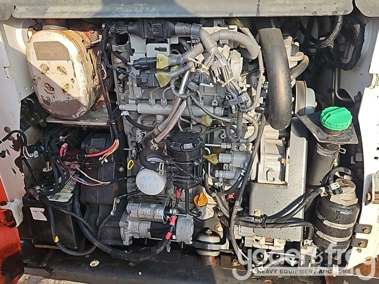 2015-bobcat-t750-image-23