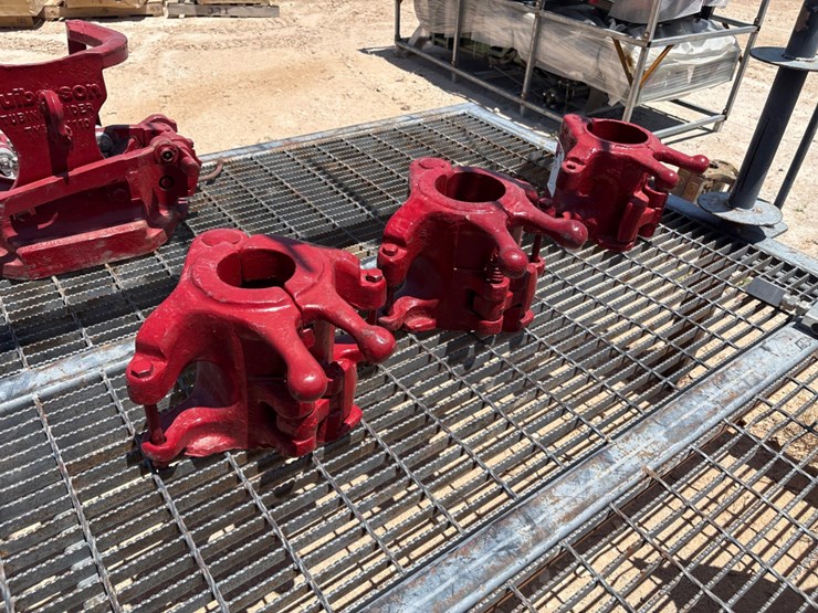 (3x$)-40-ton-elevators,-4”-5”-&-5-1/2”-image-3
