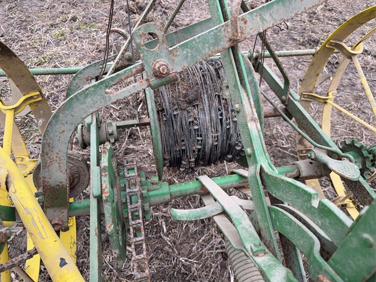john-deere-two-row-planter-image-12