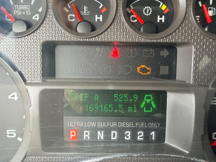 2010-ford-f550-image-61