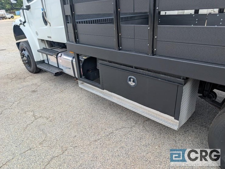 2012-freightliner-m2-stakebed-truck-image-24