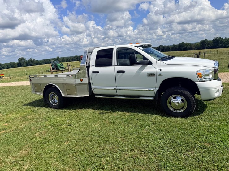 2007-dodge-ram-3500-image-21