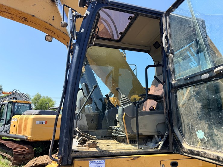 2010-caterpillar-328d-image-43