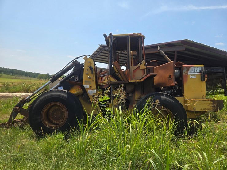 caterpillar-it38f-image-3