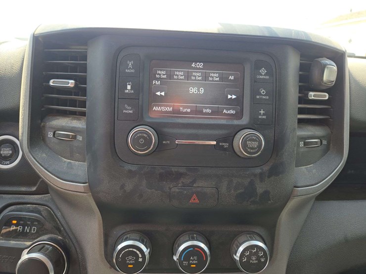 2020-ram-2500-tradesman-image-16