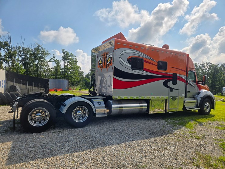 2019-kenworth-t880-image-16