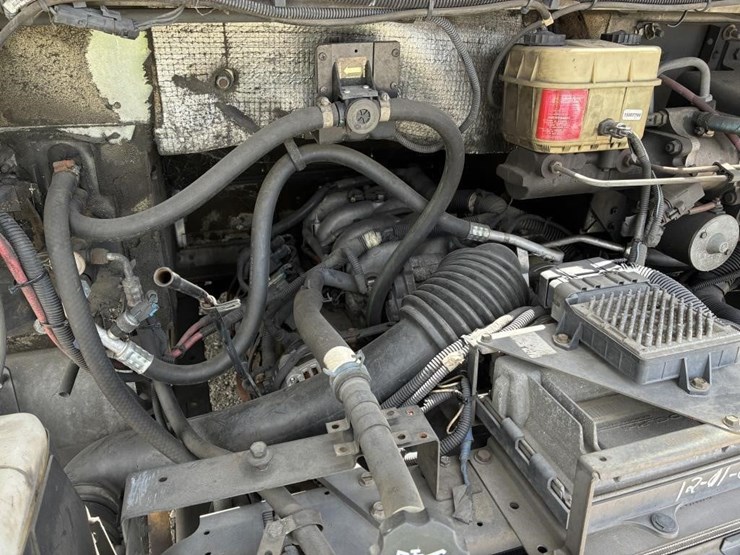 2008-workhorse-w62-image-9