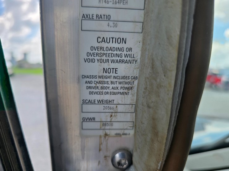 2015-kenworth-t800-image-127