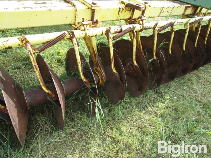 john-deere-340-image-19