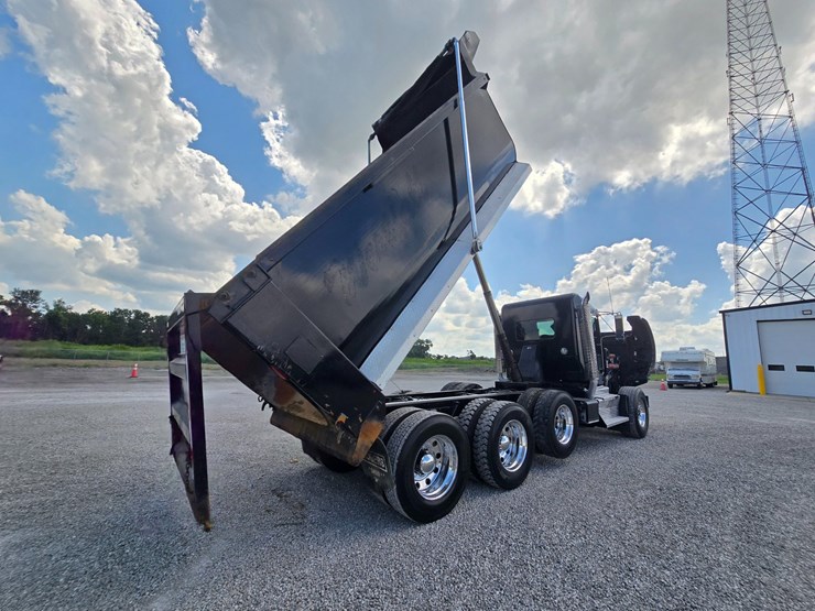 2015-kenworth-t800-image-80