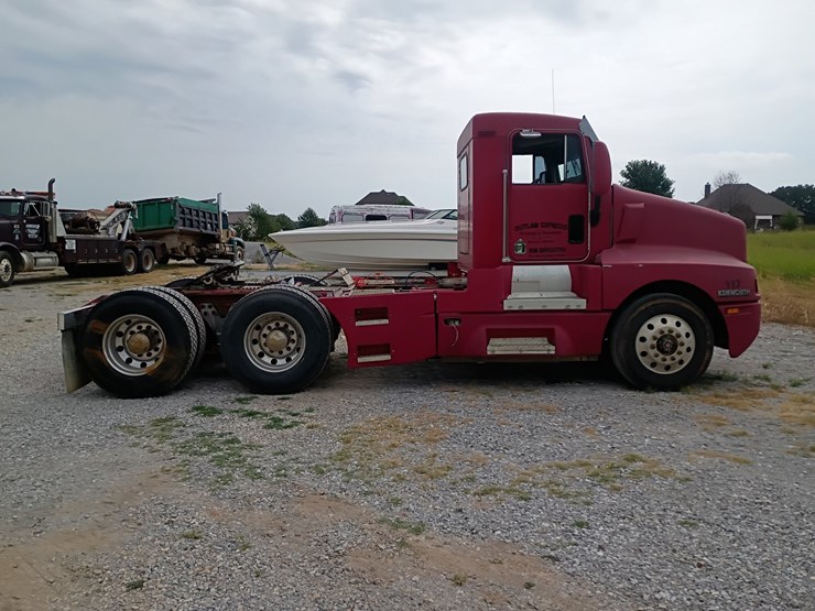 1995-kenworth-t600-image-11