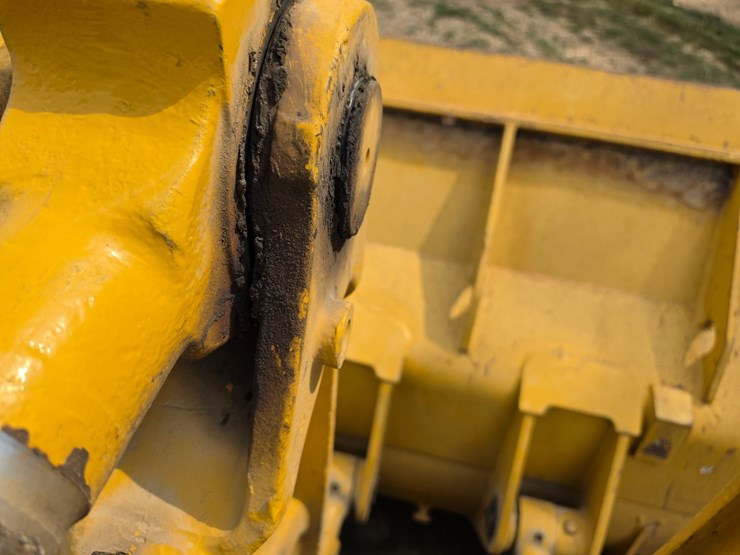 1983-caterpillar-973-image-143