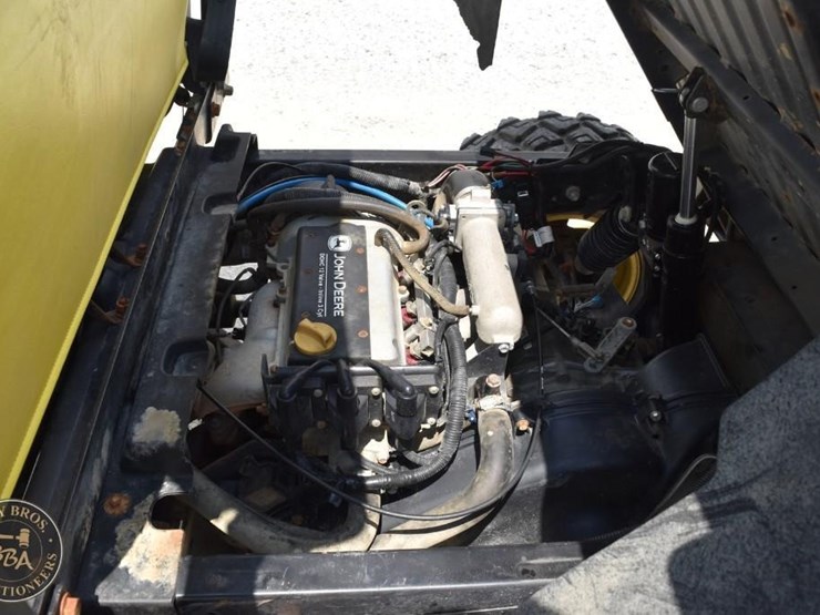 john-deere-gator-image-16