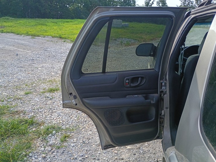 2003-chevrolet-blazer-image-62