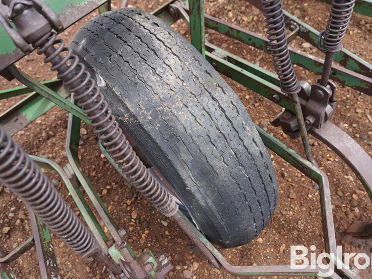 john-deere-15-image-18