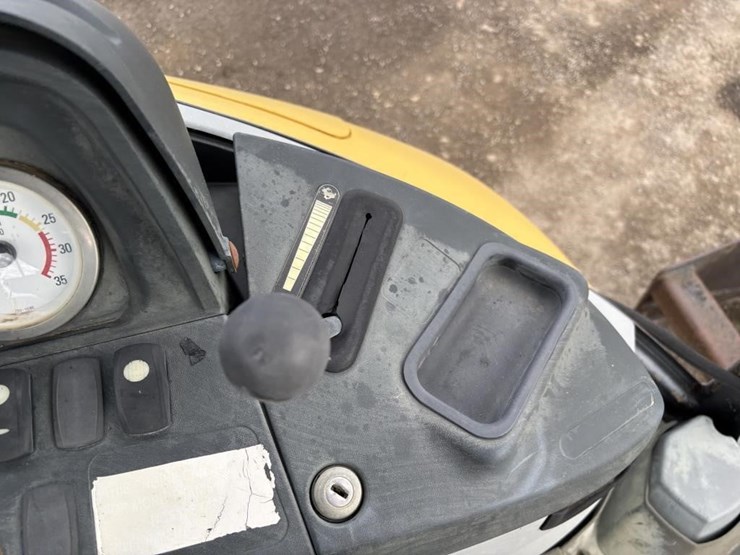 2007-caterpillar-414e-image-42