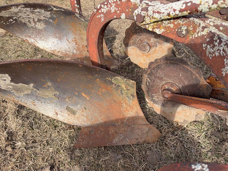 massey-ferguson-72-image-11