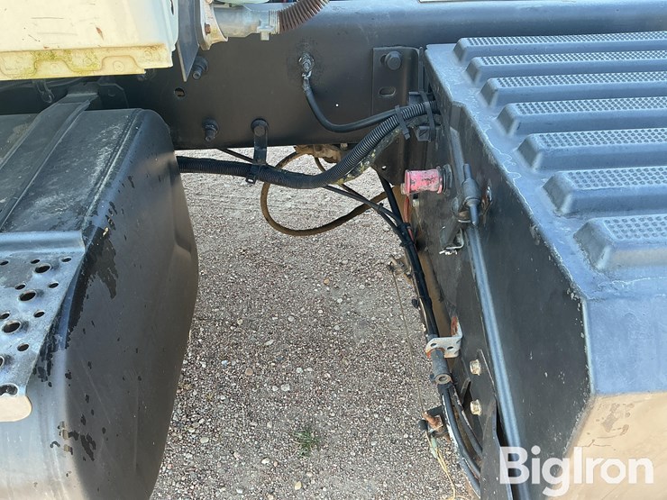2007-international-durastar-4400-image-14