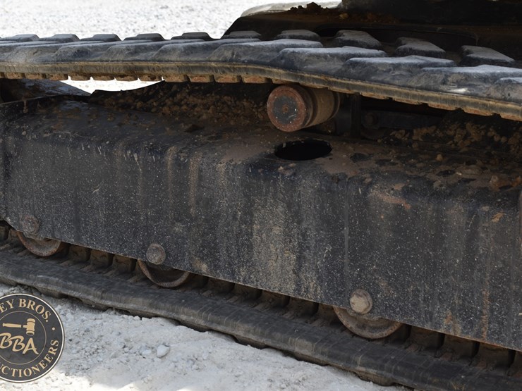 2023-caterpillar-303cr-image-34