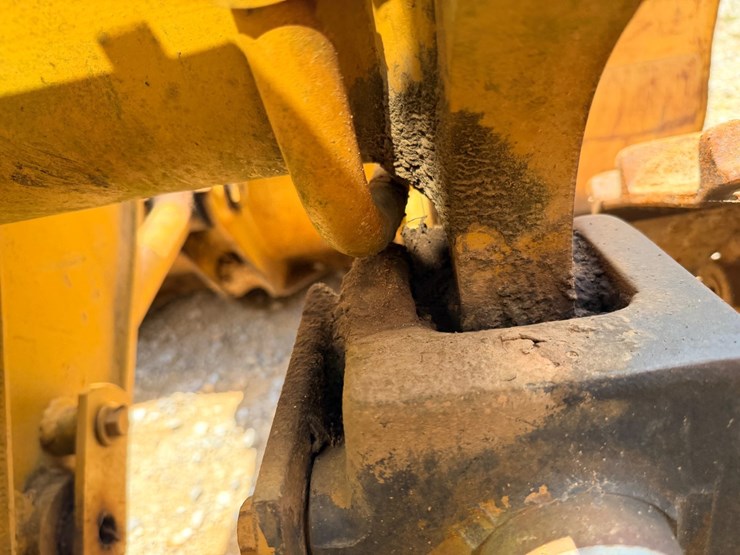 1997-caterpillar-953c-image-85