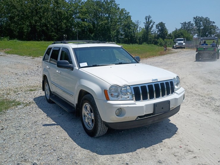 2007-jeep-grand-cherokee-image-12