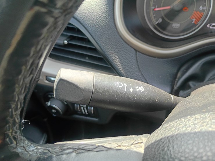 2014-jeep-cherokee-image-49
