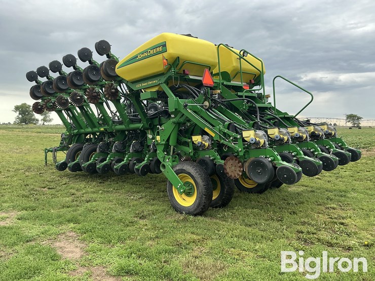 2009-john-deere-1790-image-7