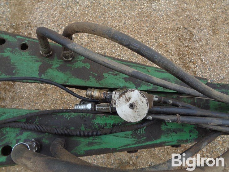 john-deere-7200-image-11
