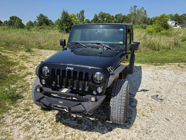 2015-jeep-wrangler-image-1