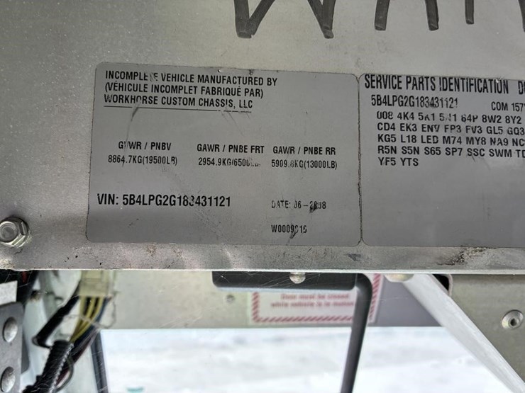 2008-workhorse-w62-image-29