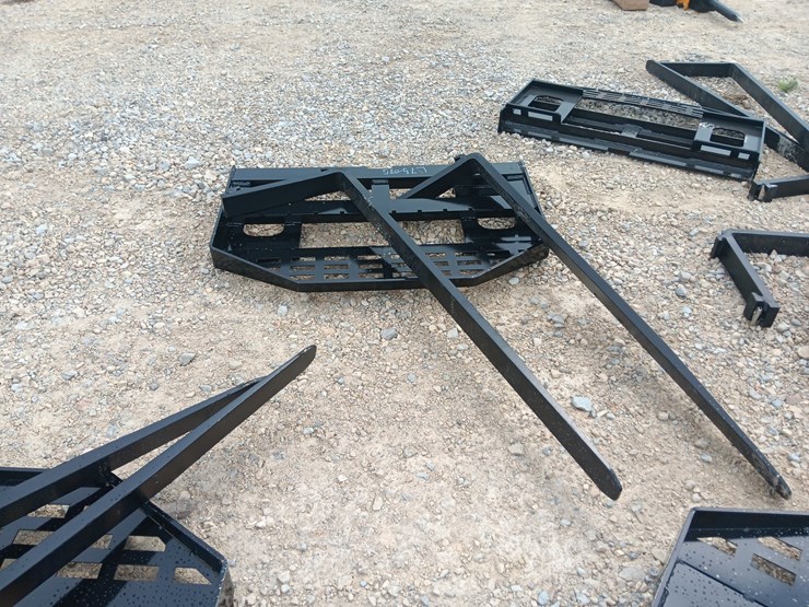 #l75-035-•-future-pallet-fork-skid-steer-attachment-image-3