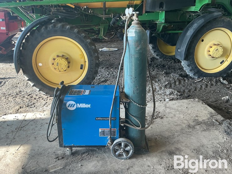miller-252-wire-feed-welder-image-8
