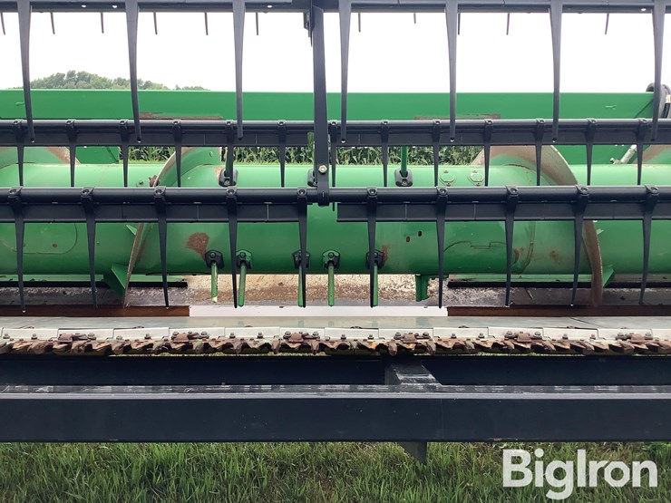2013-john-deere-630f-image-13