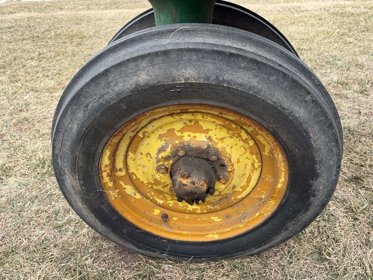 john-deere-g-image-136