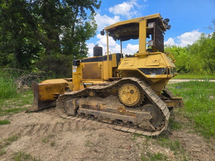 caterpillar-d6m-image-6