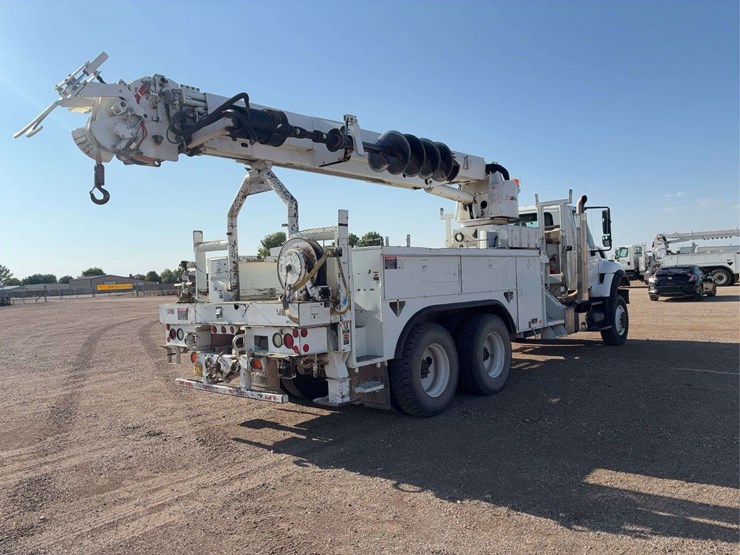 2009-international-workstar-7400-image-3