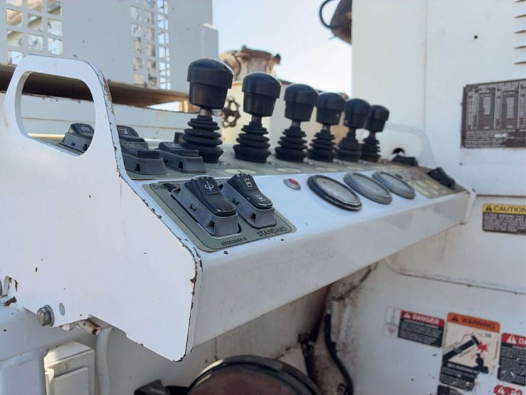 2009-international-workstar-7400-image-23