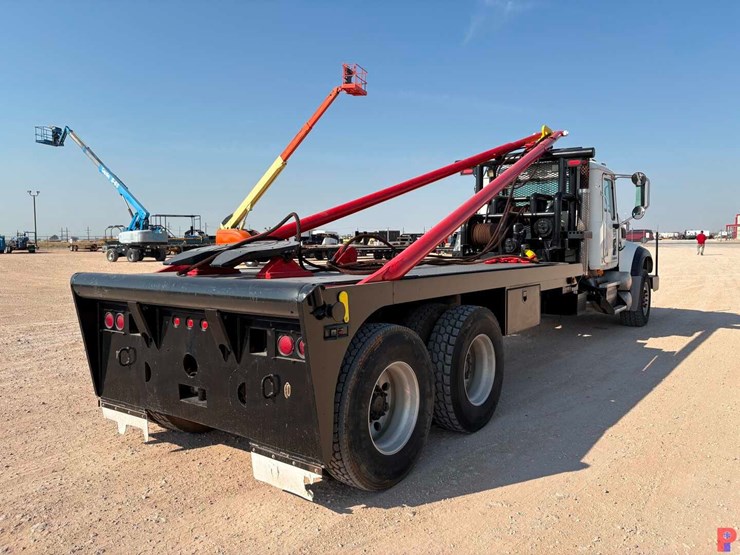 2008-mack-granite-t/a-daycab-gin-pole-truck-image-4