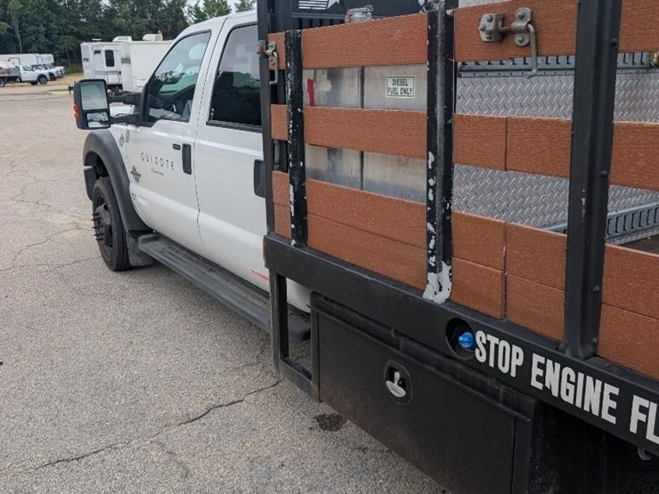 2012-ford-f550-image-24