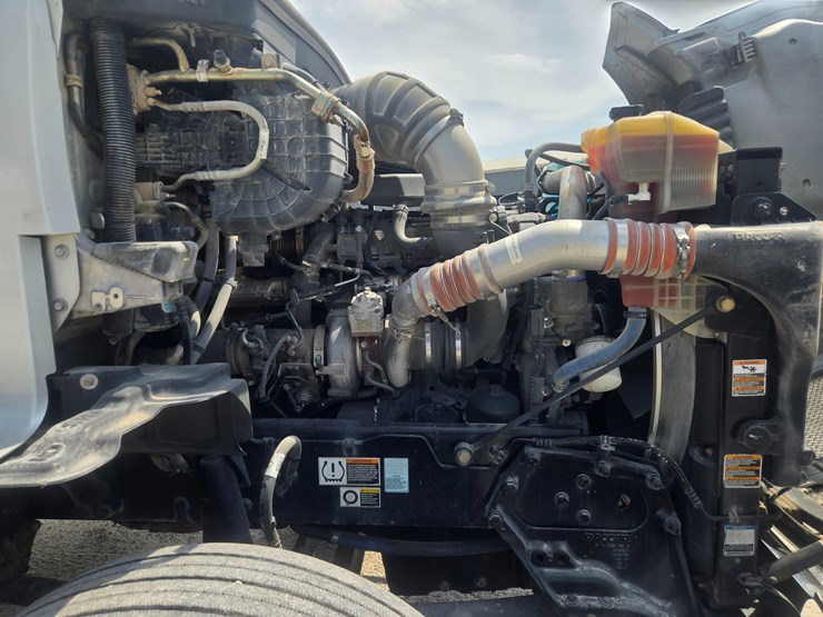 2019-kenworth-t680-image-34