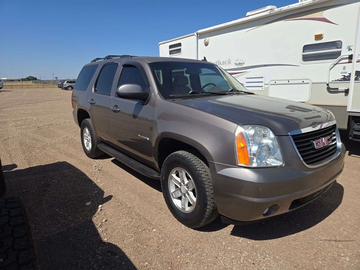 2013-gmc-yukon-image-2